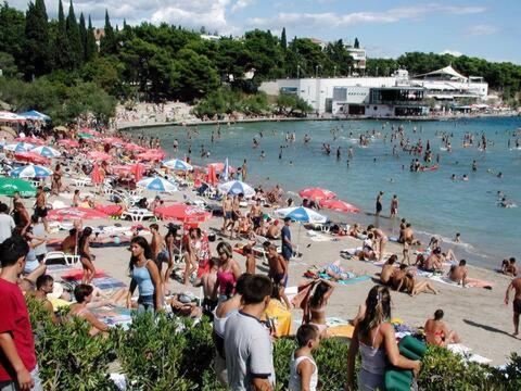 Studio At Bacvice Beach Split Exterior photo
